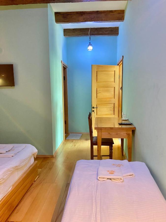 Guest House Savane Gori Buitenkant foto